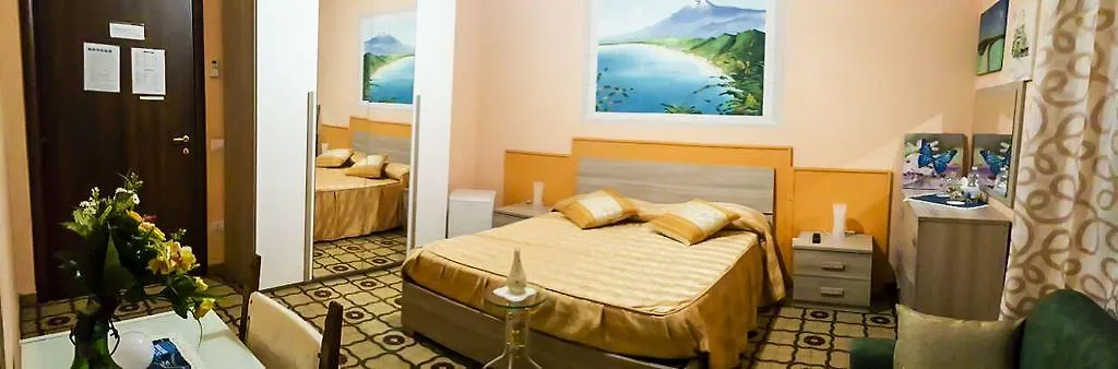 Beb I Delfini Di Casa Paola Bed & Breakfast Mascali