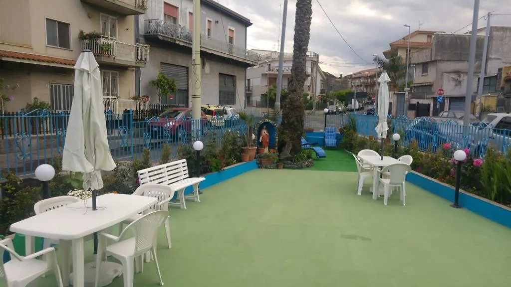 Bed & Breakfast Beb I Delfini Di Casa Paola Bed and Breakfast Mascali