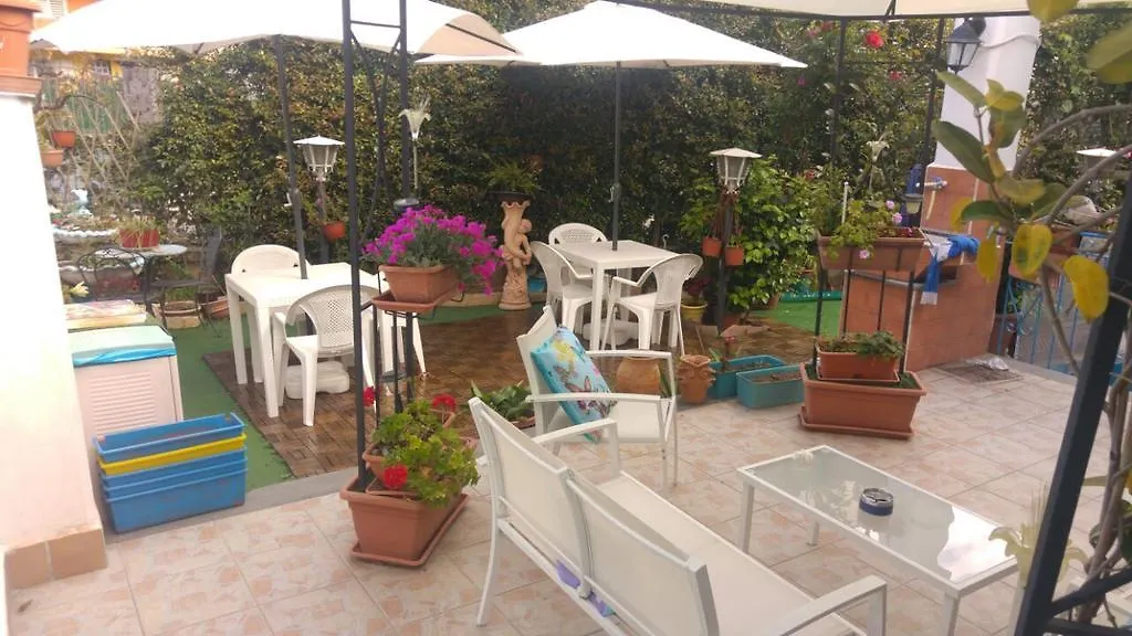 ***  Beb I Delfini Di Casa Paola Bed & Breakfast Mascali Italy
